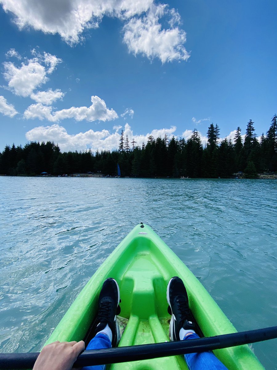 its_cloudyyy's tweet photo. People are right when they say the NW has some of the best places 🌲 

#TimothyLake 
#itscloud2020 https://t.co/uY7gs5eNL1
