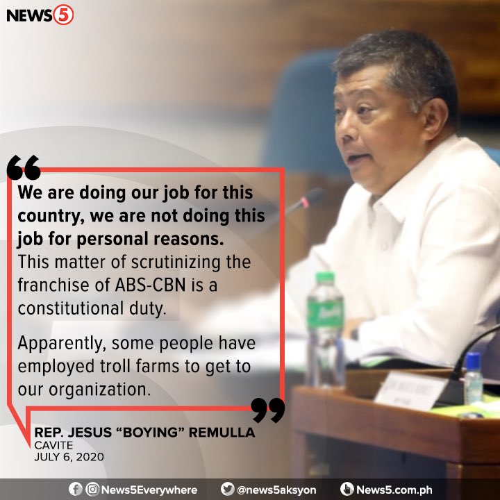TV5NewsPH's tweet photo. Nagsumbong na raw sa NBI si Rep. Boying Remulla dahil sa umano’y cyberbullying na natanggap niya. Kumalat sa social media ang pagsusulat ni Remulla habang tumutugtog ang National Anthem ng Pilipinas. Nanghingi na siya ng paumanhin tungkol dito. https://t.co/0QRrZosN4q