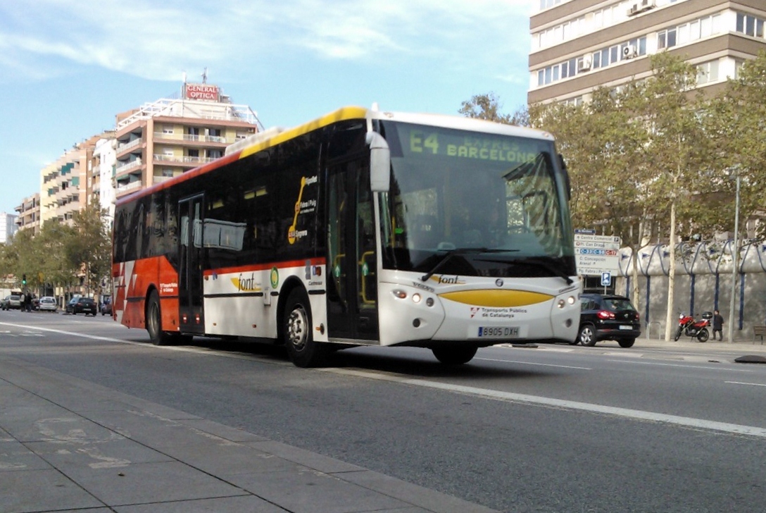 AjRipollet's tweet photo. ℹ️🚌 A partir d'avui dilluns, 6 de juliol, l'E4 amplia els horaris i freqüències.
➡️ De dilluns a divendres, inici a les 5 i sortides des de #Ripollet cada 15 minuts, de 9 a 21 h.
➡️ Caps de setmana i festius: sortides cada 60 minuts, de 6 a 20 h. 
#transportpúblic #font https://t.co/daEKwXKEOr