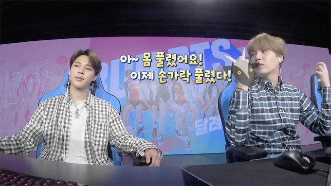 In honor of a potential gamer BTS Run episode, here& #39;s BTS looking like gamers (aka BTS in hoodies):