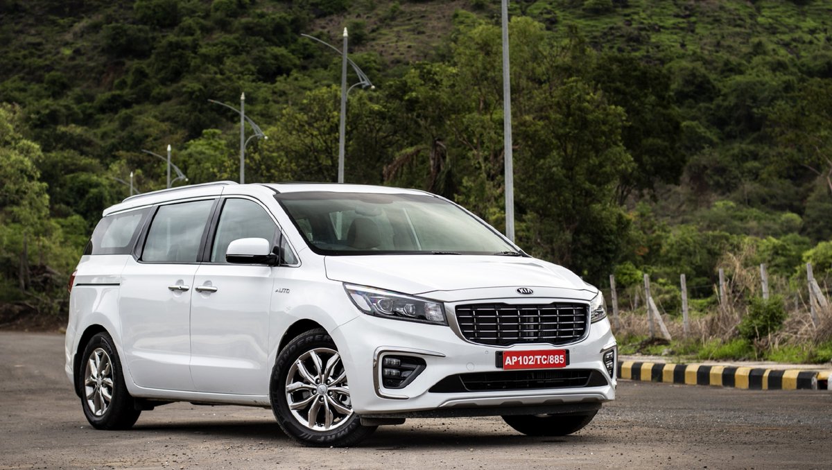 CarWale's tweet photo. We have driven the Kia Carnival extensively to bring you an in-depth Road Test Review of the stylish, new people mover.
Head on to: https://t.co/NyXatndxZc
#kia #kiacarnival #carnival #MPV #kiaindia #roadtest #review #carnivalreview #CWReview https://t.co/5gI4bgcyDj