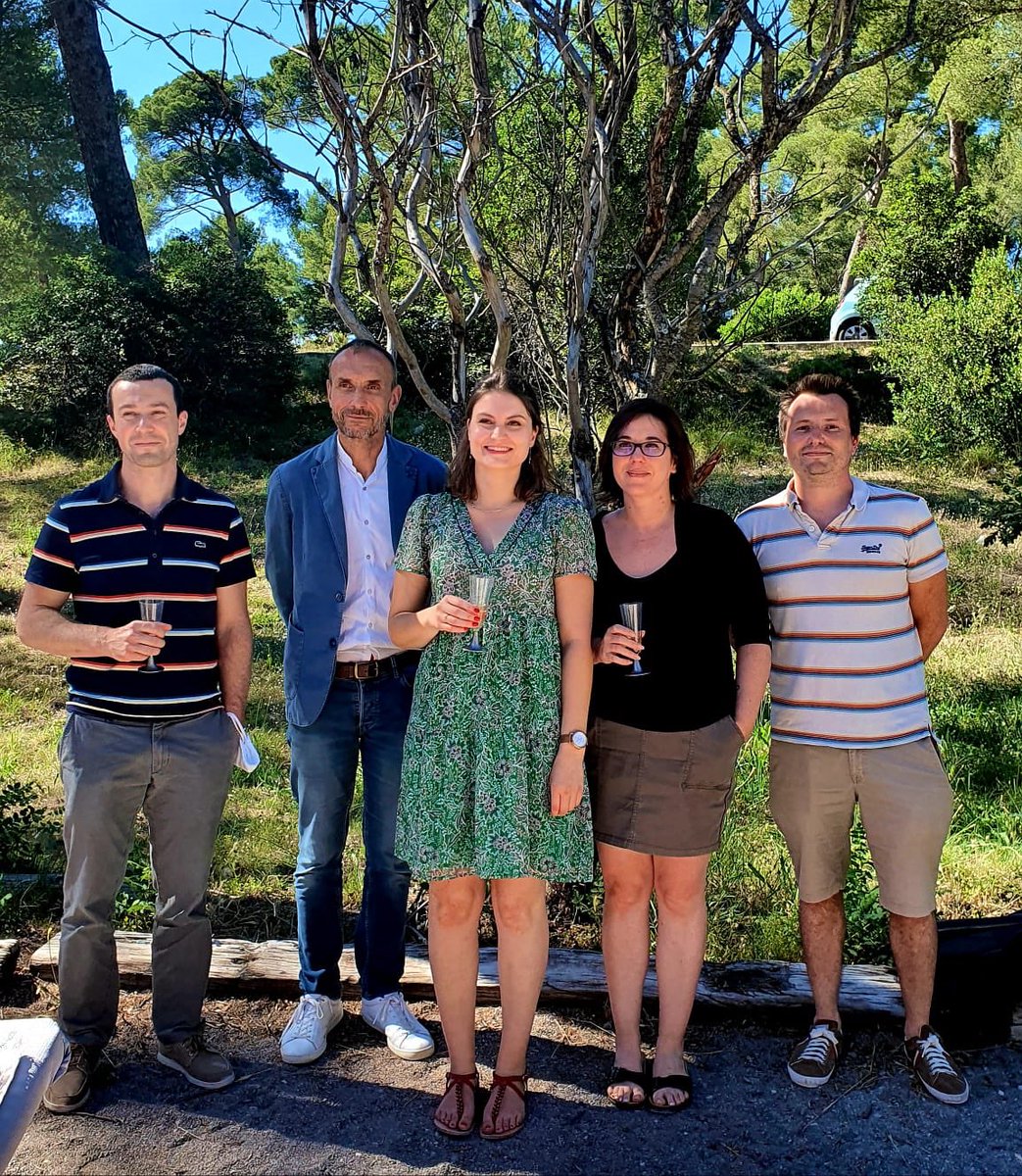 AdelineCrinier's tweet photo. Finally got my PhD from @univamu at @CIML_Immunology  🎉
Special thanks to @EricVivier1 and Emilie Narni Mancinelli my thesis supervisors, Pierre Milpied my thesis godfather and Bertrand Escalière a great bio-informaticien 😁
@Immunopole #science #immunology #phdlife #PhD #proud https://t.co/0VK7efOJBH