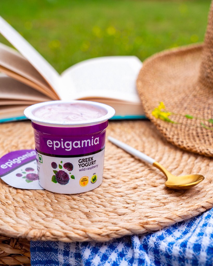 epigamia's tweet photo. Do not forget to take a snack break that has enough protein to power up your WFH week.
.
.
#epigamia #epigamiayogurt #epigamiagreekyogurt #wildraspberry #raspberry #protein #proteinsnacks #healthysnack #wfh #quarantinesnacks #greekyogurt #yogurt #nopreservative #mondaymotivation https://t.co/gaBLF0UAdD