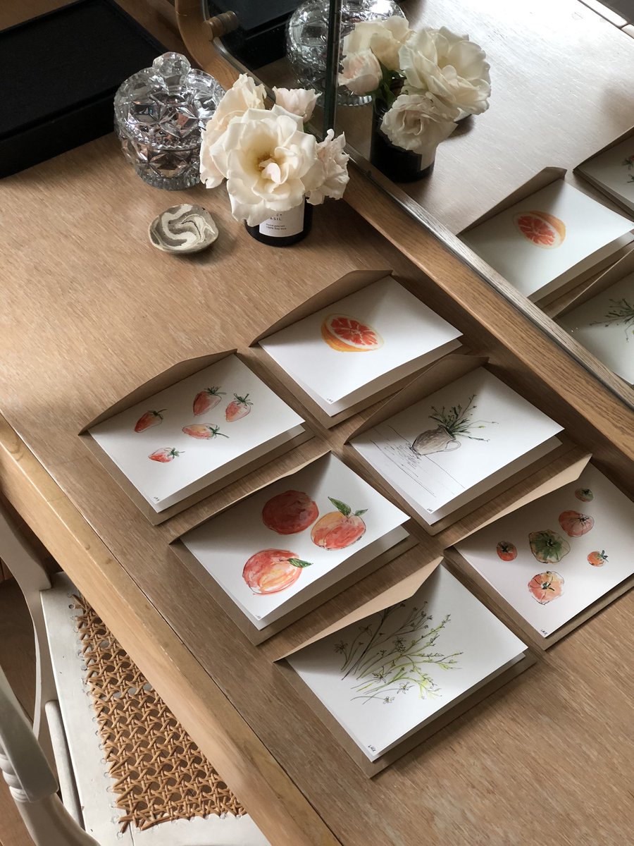 New stuff in the store! Beautiful hand painted greeting cards, all original. They make a lovely gift as each is a mini piece of artwork which the recipe an keep, either that or a treat just for you. Happy Monday! #oldhamhour 👍🏻