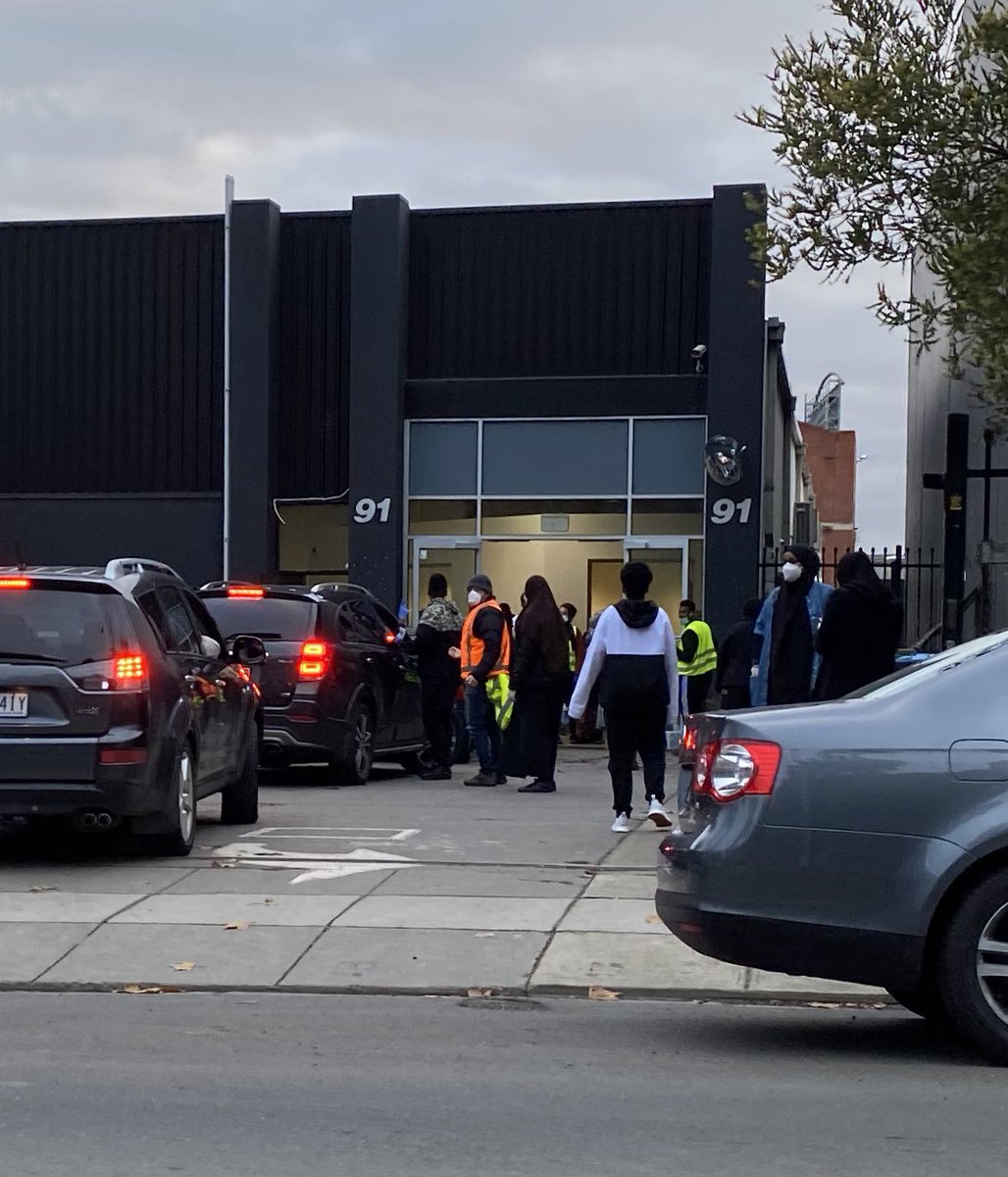 sallyrugg's tweet photo. We just dropped off some groceries to the Australian Muslim Social Services Association, who are coordinating the resident-led community response to the sudden detention of 3000 people in their homes. 

They will need more supplies in coming days - please support this community: https://t.co/1UQIfCllrc