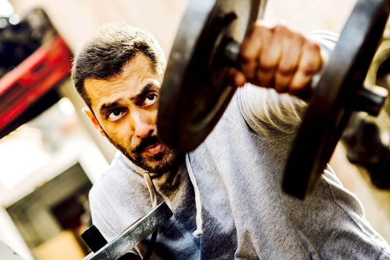  #4YearsOfSultan His Portrayal of SULTAN Was Easily The Greatest Mainstream Bollywood Performance of Last Decade For Me.. He Deserved Every Award For It!He Won The Best Actor Award at TEHRAN FILM FESTIVAL For His Portrayal of SULTAN!Among His Top3 Best Performances!(11/12)