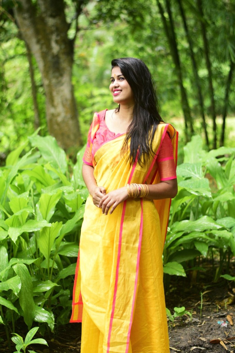 malti_rabidas's tweet photo. Bengali saree love... #bengaligirl  #MistiDoi #sweets https://t.co/JpfXhPB5rM