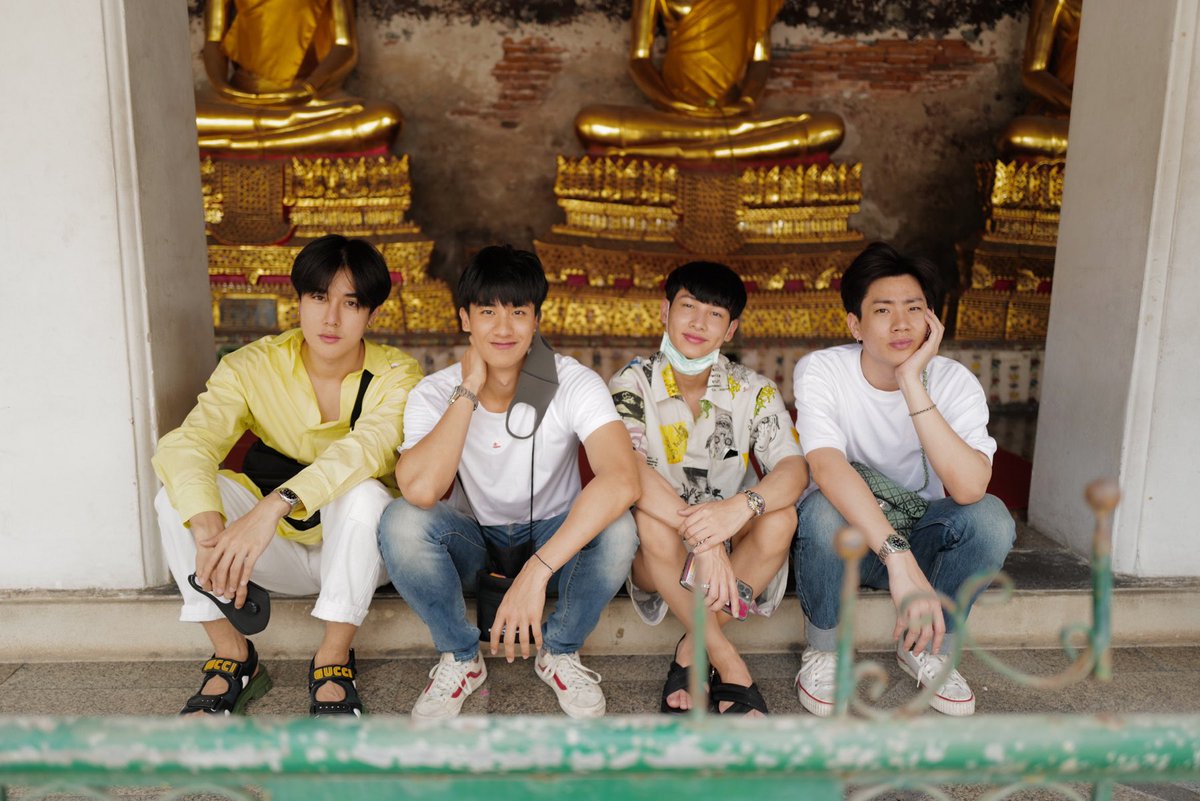jhanracha's tweet photo. Okay but ghost ships aside, im super soft for their friendship 😭 Im still thinking about how they want to spend the next lifetime together, im so happy they met each other, im so happy they have each other's back 💚💛💙 #OffGunTayArm https://t.co/Ym8aWzeW3G