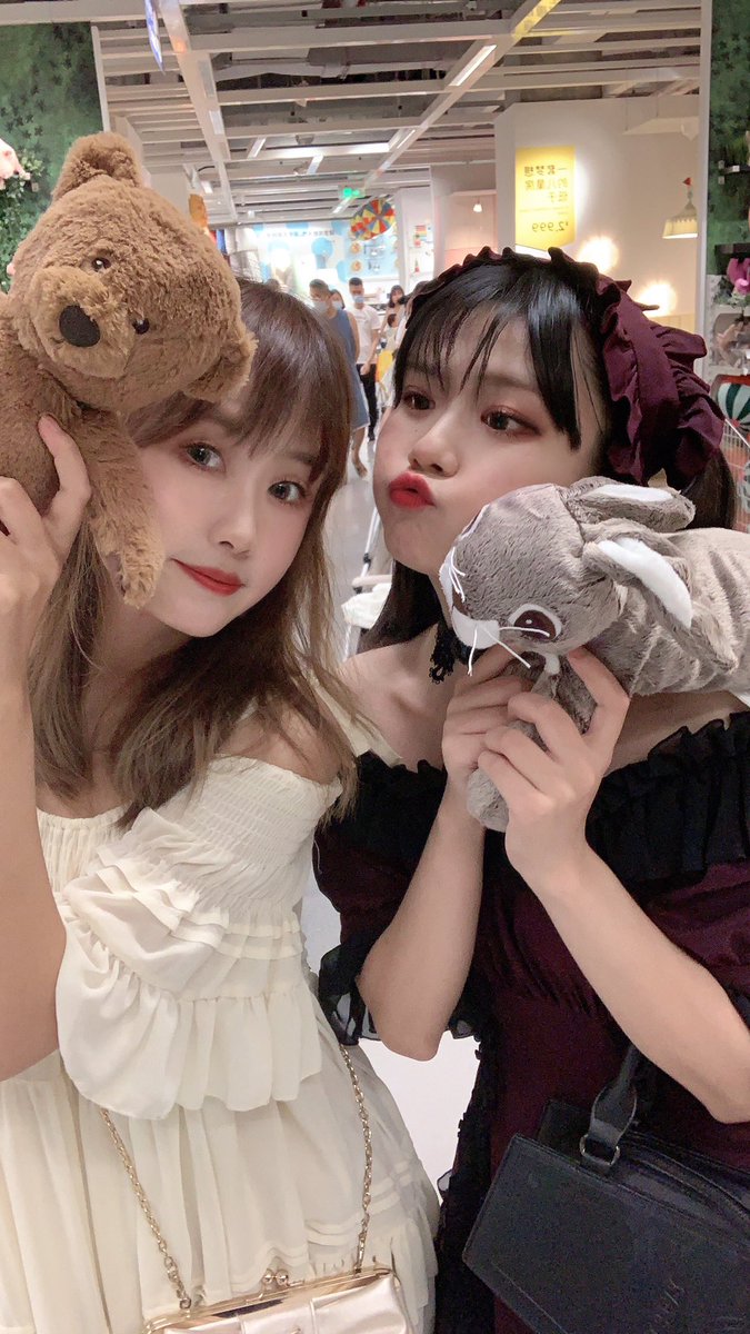 summerdyyy's tweet photo. 家裡蹲偶爾出門的快樂🥳 https://t.co/FSjZkv4Opp