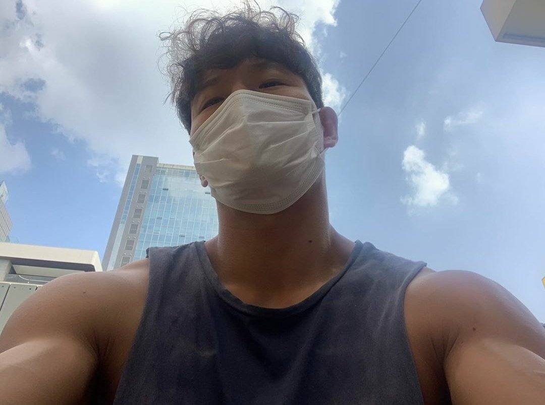 kjk76_bot's tweet photo. #피자 먹고 운동가자 #런닝맨 #촬영 #벌써끝 #야호 Lets go to workout after eatin #Pizza #NaturalBooster #Fuel #PreWorkoutMeal #RunningMan #Shootin #DoneEarly #Legday #Happy

From kjk76 instagram post https://t.co/FE4zDrEOSl