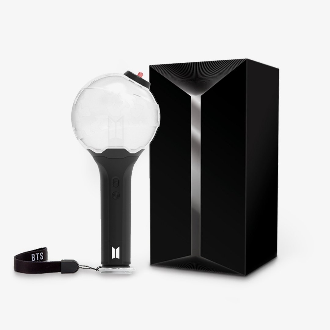 Nassius2's tweet photo. [MY GO 🇲🇾]
Help rt @BTStrading_MY thanks
BTS OFFICIAL LIGHT STICK 🖤
VER.3 - RM190
MOTS SE - RM195
-
❌ second payment
Only need to pay for local postage ☺
WM +8 EM +12 📮
Will send purchase proof ✅
Dm if interested ❣
#btslightstick #armybombver3 #motslightstick https://t.co/inkrVsE9YY