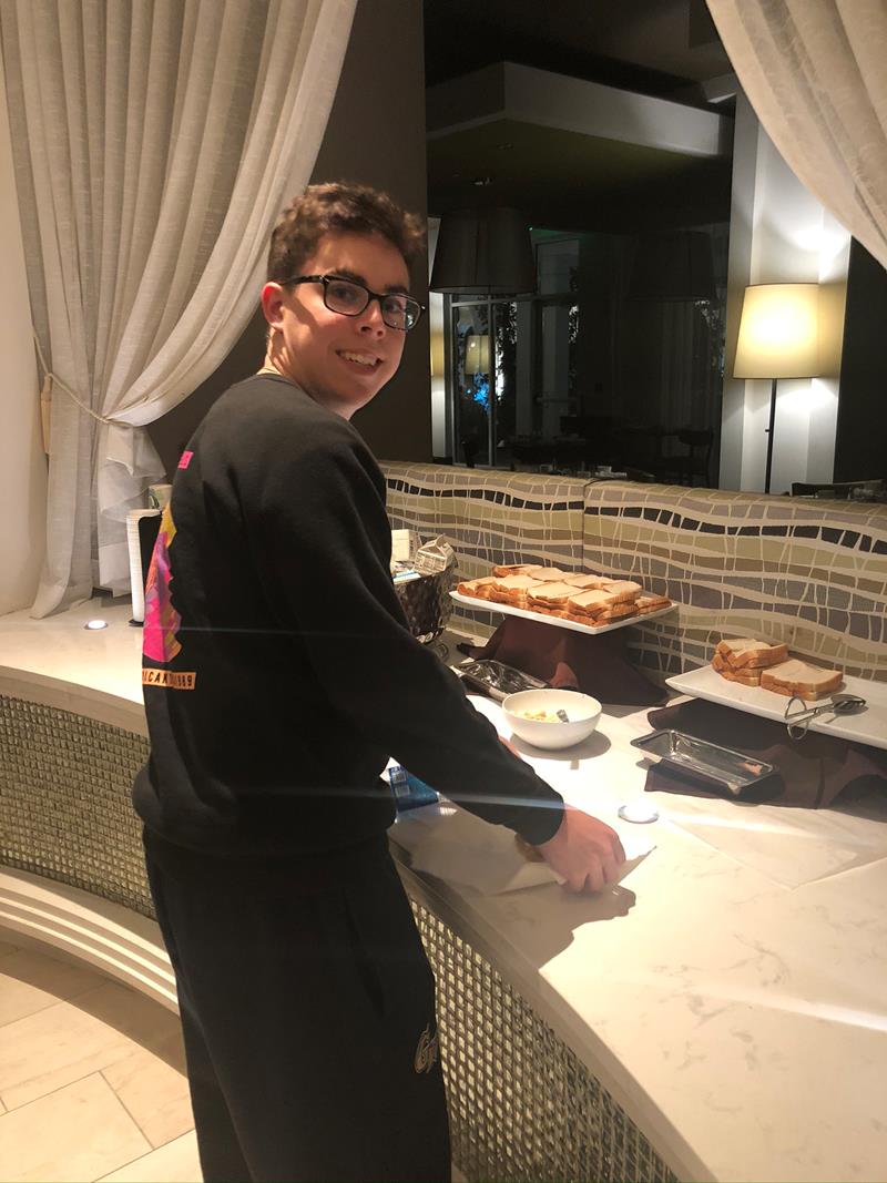 mosiphine's tweet photo. My friend, Maureen, is a finalist in The Guest House at Graceland’s Story Contest. Help me rally votes: https://t.co/HwfsgoZxy2 @GHGraceland https://t.co/JSxnDUPaHZ