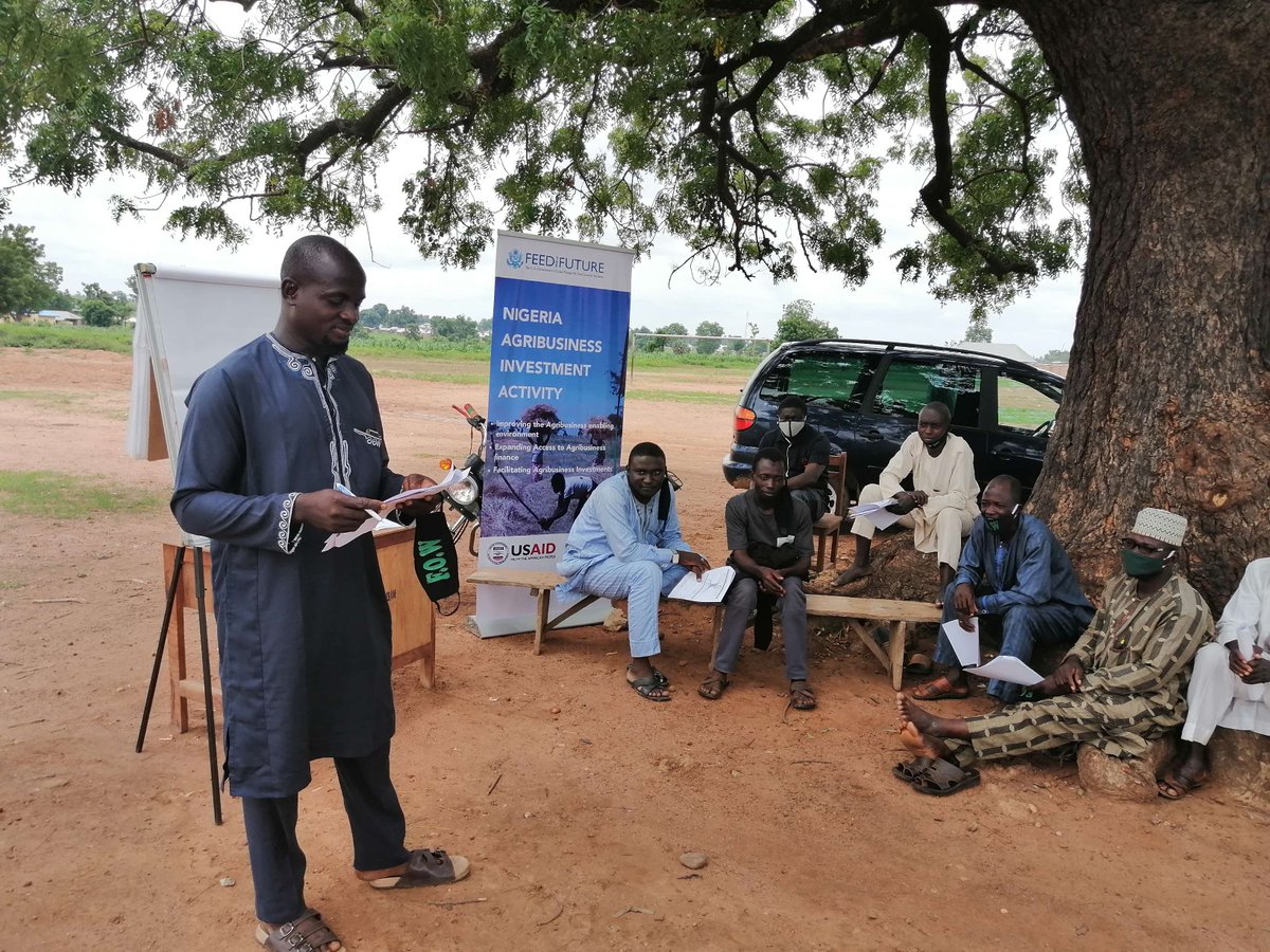 FtF_AgInvest's tweet photo. Our Activity trained 25 lead #farmers on Micro Enterprise Fundamentals from #FarmOnWheels in Niger State. Farmers trained were selected from 400 soybean outgrowers to recieve input loans of N24m from the coy. Knowledge gained will cascaded to 375 farmers in their cooperatives. https://t.co/tqY1BLUzqj