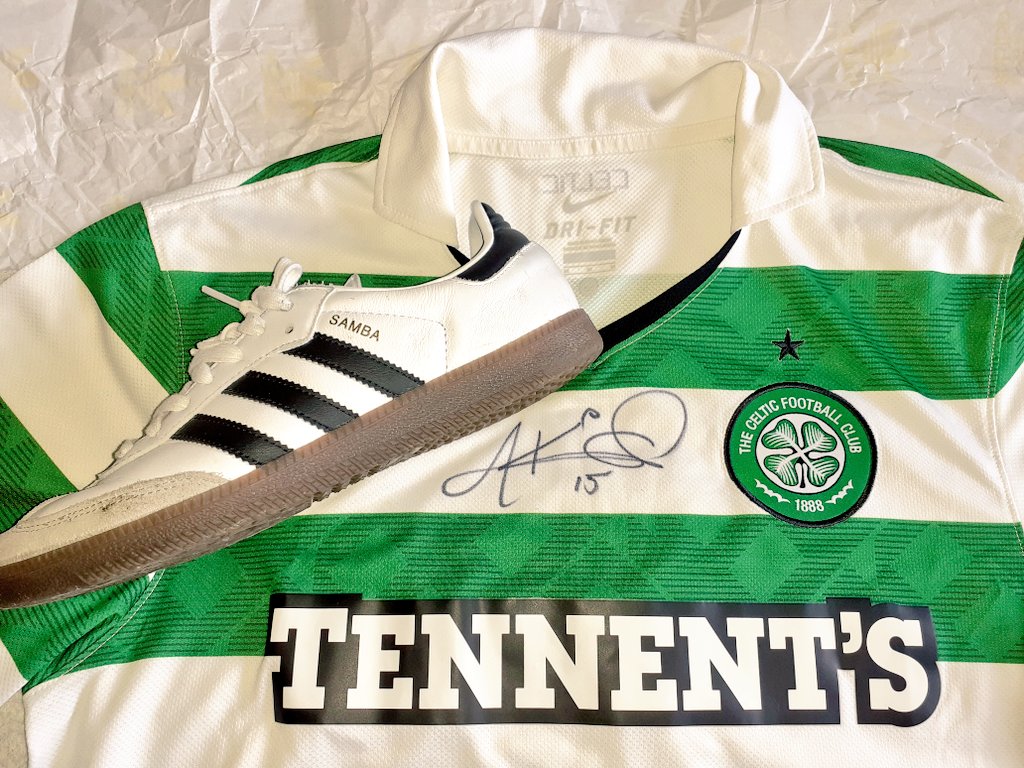 IamtheDJ40's tweet photo. Day 4 #MatchMadeInParadise
2012 home jersey signed by @kcommons15 - memories of a certain day at Celtic Park.
Adidas Samba
#Celtic
#Adidas #CelticFC #Retro #adidasoriginals #Samba https://t.co/QF0f1nfXvh