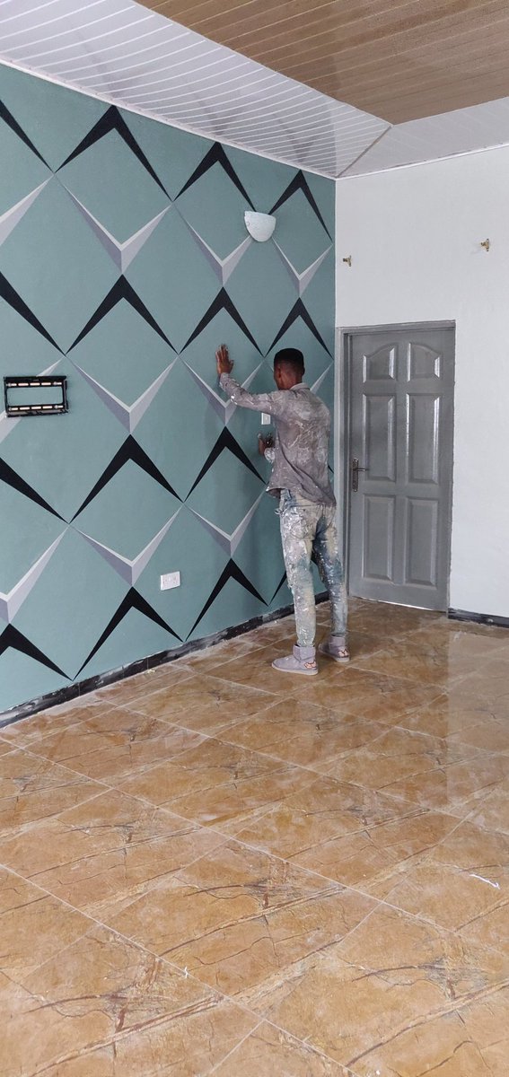 TheMagicPainte3's tweet photo. 👷👷👷👷 the magic painter 👷 https://t.co/IEsn1EPr5Z