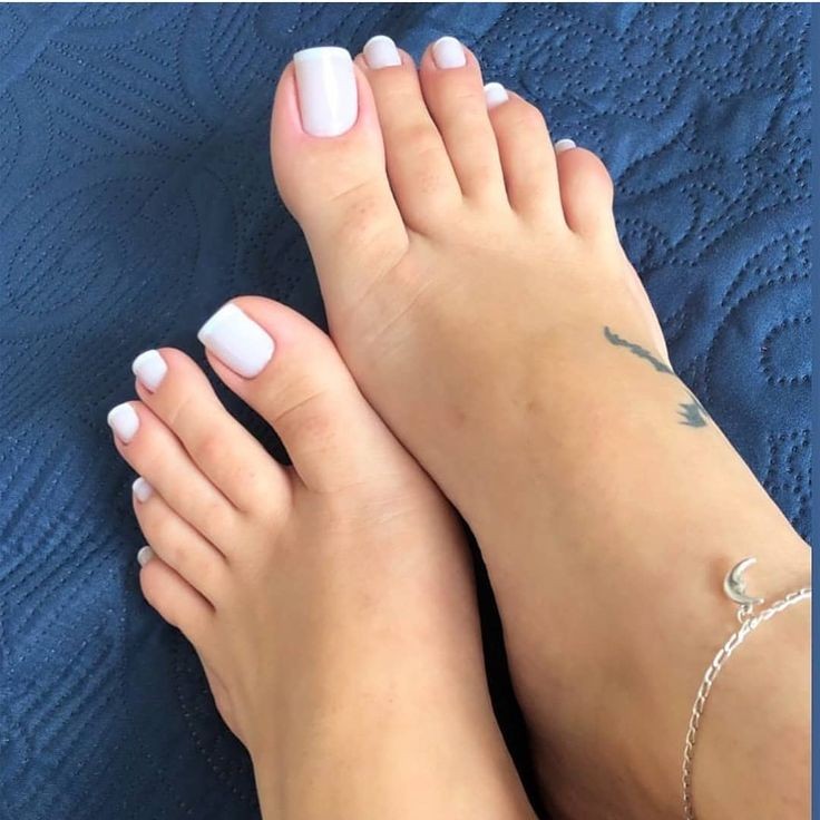 MissElektra_'s tweet photo. ALGUM PUTINHO PRA LAMBER MEUS PÉS POR 20R$? 

#SUBMISSO #submission #submissions #podolotra #pedolotra https://t.co/CWgwUrm52u