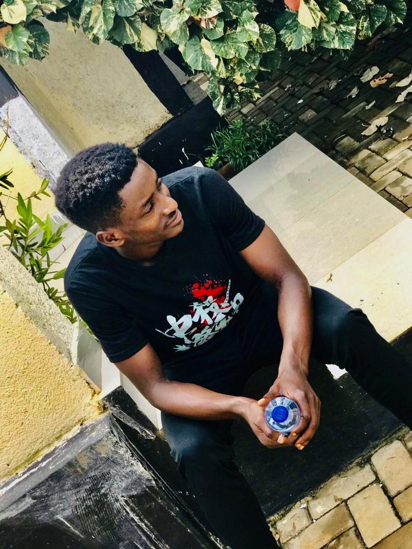 evode_ntwali's tweet photo. It my birthday 🎂 https://t.co/c52JX9H73u