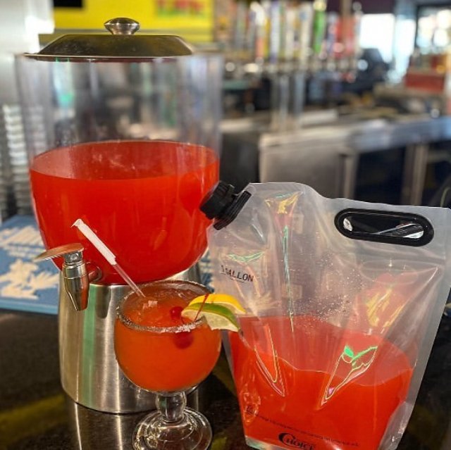 FuzzysWSU's tweet photo. You did hear that our margaritas are available to go, didn't you? We think you need some to help get through your Monday mood. https://t.co/LbrMPfdWzk