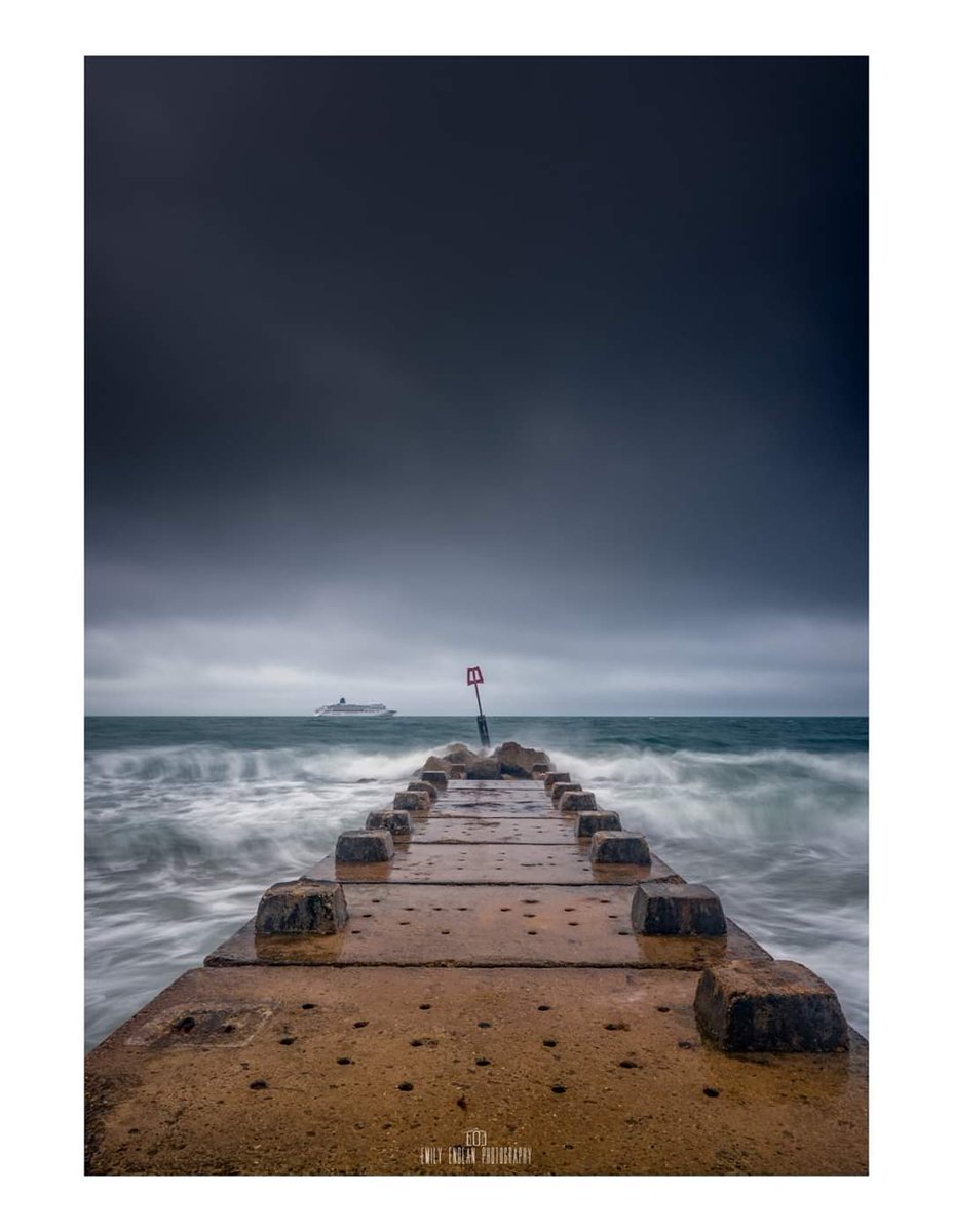 Dark &amp; Stormy.

One from a fave groyne over the weekend. A memory of the cruise ships coming to stay.... 

#WexMondays 
#fsprintmonday
#appicoftheweek
#dorset
#MondayMotivation 
<a href="/bmouthofficial/">Love Bournemouth</a> 
<a href="/lovefordorset/">Love For Dorset</a>