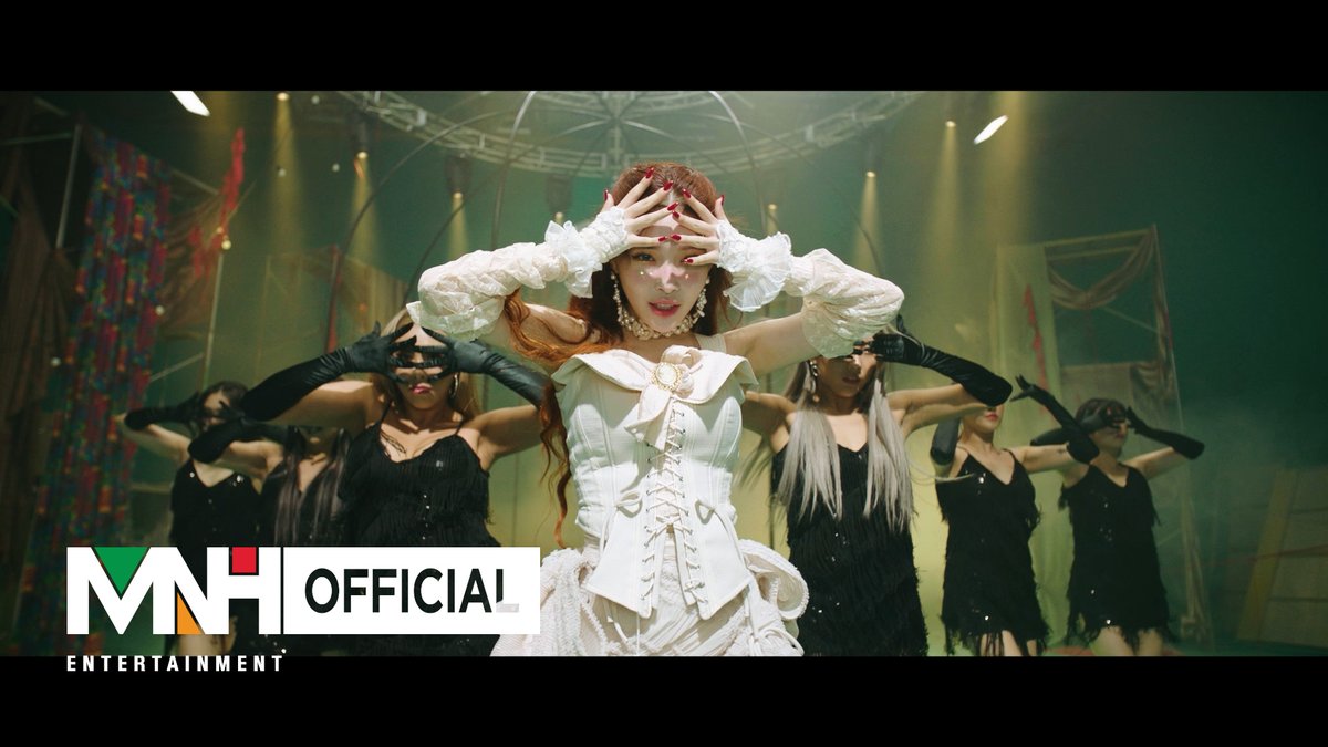 CHUNGHA_MNHent's tweet photo. CHUNG HA
Pre-Release Single #2
[ PLAY ]

Music Video
2020. 07. 06. 6PM (KST)

▶ https://t.co/Ffki4O1Hwj
✌🏻 https://t.co/JPZb7bnxLv

#청하 #CHUNGHA
#PLAY https://t.co/4cWYS7k8V6