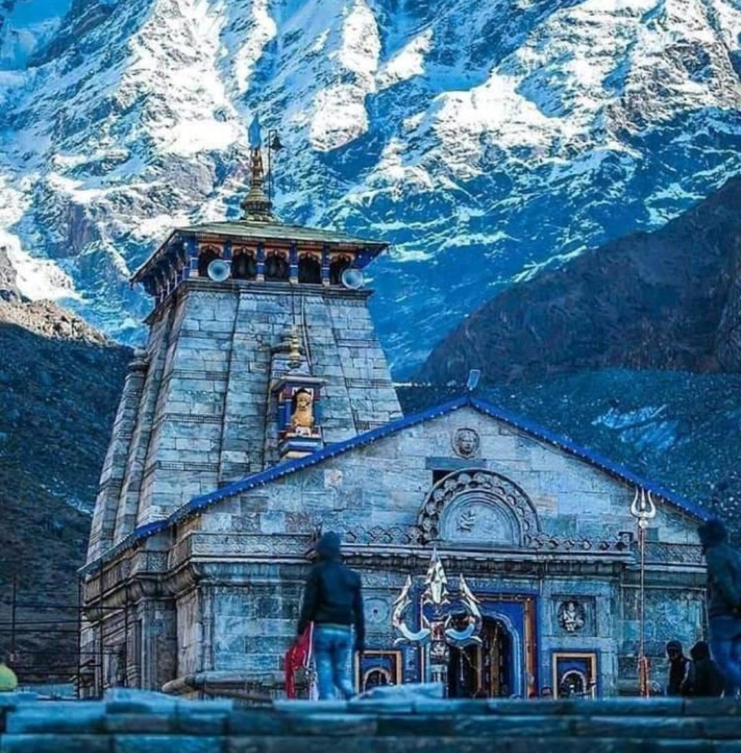 AaryenTiwariBJP's tweet photo. May the blessings of #Lord_Shiva always stay with you and your family. Here's wishing you a blissful Sawan Somwar.
#हर_हर_महादेव
#सावन
#sawansomvar
#SawanFirstMonday
https://t.co/cuax5G5OUJ