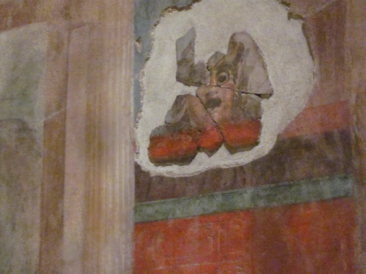 AugustaAtrox's tweet photo. #Theatre mask painted on a wall at the House of Livia, #Palantine Hill, #Rome.
#museumsunlocked #performance @ParcoColosseo @SaveRome @rogueclassicist @uowclassics https://t.co/yi62V0byTD