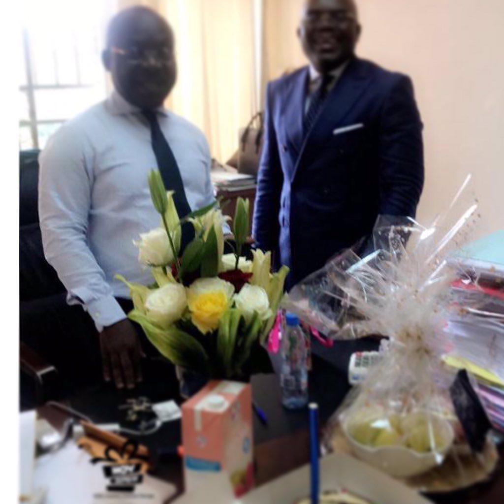 hovsurprise's tweet photo. HOVSURPRISE SPARK MEMORIES!!! We always get this question from clients “Do men appreciate flowers or surprises?ALPHA Males do enjoy surprises and roses. For more info go to https://t.co/osRlMcBLRz ☎️+237656245934 #hov_surprise#surprisehim #flowersforhim# #giftingservices https://t.co/42cUd4bclK