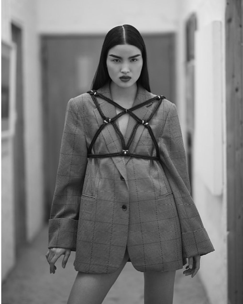 CocoDeMerUK's tweet photo. Architectural, feminine and body-aware, Figure of A pieces function equally well as part of your everyday styling as they do as part of a fetish-heavy ensemble.
#Luxury #CocoDeMerUK #FigureofA #Bondage
@nastymagazine @danavrr_fashion_stylist @ekincanbayrakdar https://t.co/S0N5nmEhI2