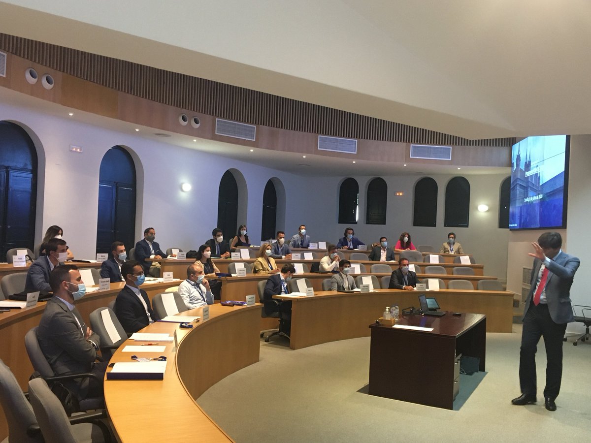 IISanTelmo's tweet photo. Fantástico inicio del Programa #Pymex tanto en @IISanTelmo #Málaga como en #Sevilla. Empresarios y directivos con ganas de mejorar: ellos y a sus empresas ¡Bienvenidos! 💪 https://t.co/3UYjLNXK70