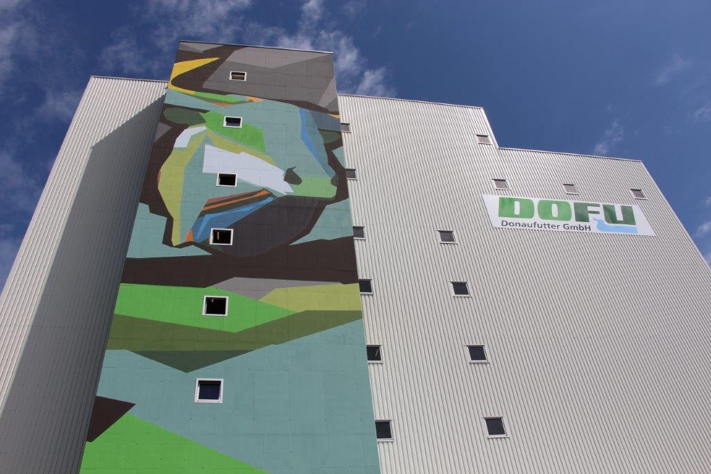 #PlanBSponsoren vorgestellt. Zum Abschluss: Supporter DoFu Donaufutter GmbH / Profuma. Die #DoFu ist eine Konzerngesellschaft der @AGRAVIS_DE und betreibt seit 2016 ein hochmodernes Werk für Spezial- und Mischfutter im Hafen Straubing. Mehr Infos unter: agravis.de/de/dofu/#ad-im….