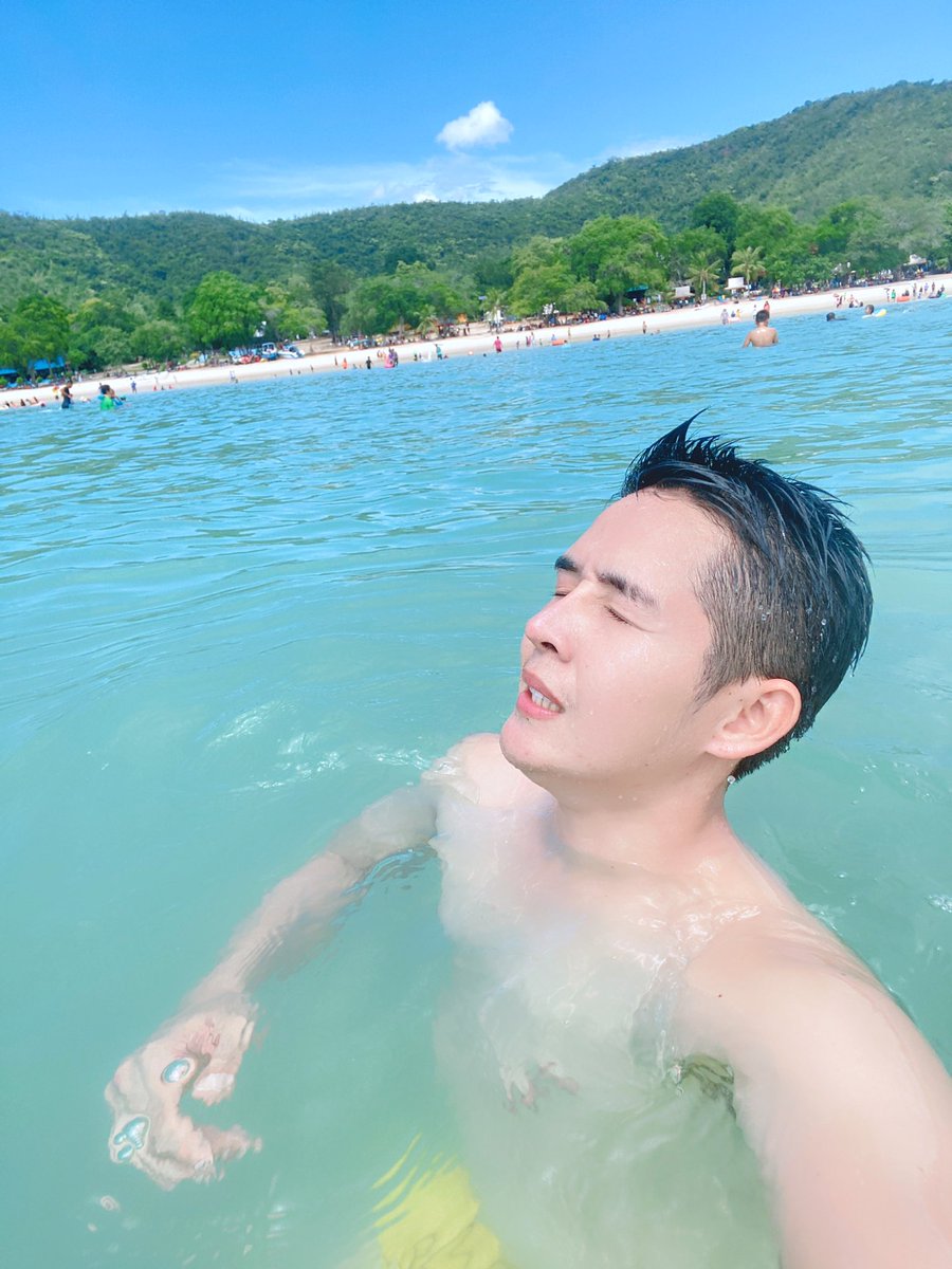 TawechaiP's tweet photo. ลมเย็นดี หาดทรายแก้ว https://t.co/adTVE2ULET