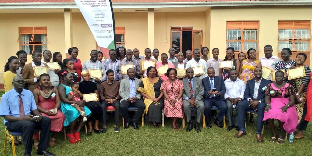 SETSRHRUg's tweet image. On 6th July 2018 we held our first graduation of the 5 weeks SRHR Certificate Course awarded by @MakSPH and hosted at the @CESJNsamizi. 

We celebrate all you reflexive SRHR practitioners all the way from Cohort 1 to Cohort 10. #OrangeKnowledge