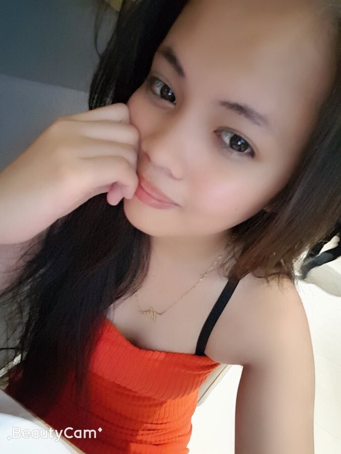 lite_lamay00's tweet photo. Pwe!!haba naman ng noo mo te ahahah balot na balot ng filter magkaroon lang ng clearskin haha putang mukha to https://t.co/6jTfJ35gNL