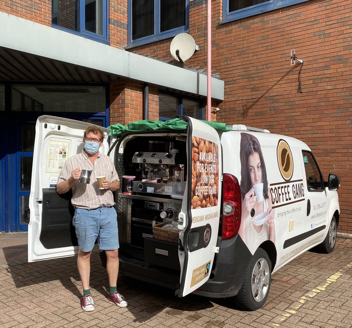 Well I’m still on the road supplying coffee, cake and sandwiches... just need you lot to return to work! Actually, it has been quite busy since 8am ☕️ 🧁 🥪 🍪