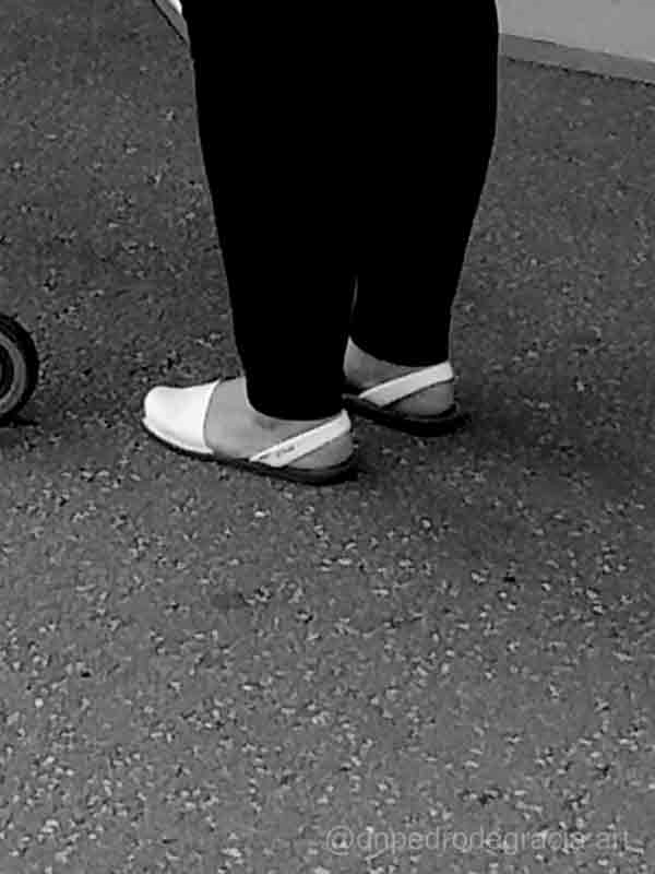 dnpedrodegracia's tweet photo. #art #artist #photo #photography #blackandwhitephotography #blackandwhitephoto #monochromme #footwear #people #avarca #avarcademenorca https://t.co/Zt3mBzgYu6