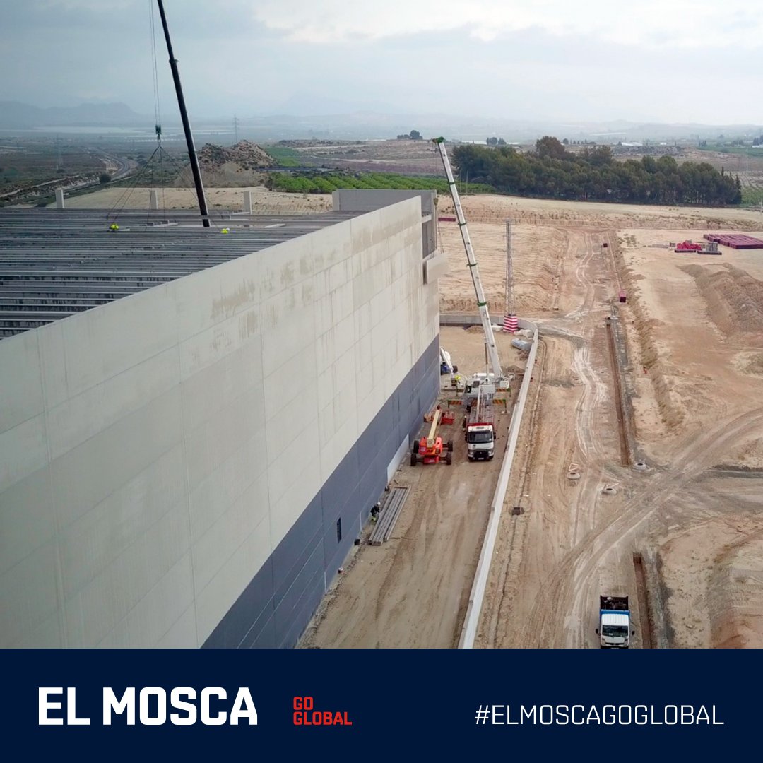 transp_elmosca's tweet photo. En #TransportesElMosca, ¡seguimos creciendo! 🏢 Queremos ofrecerte lo mejor, por eso estamos terminando la que será la nueva sede. Inauguraremos las instalaciones en 2021. 👌👍 ¡Atento porque estos meses te iremos contando mucho más!

#ElMoscaGoGlobal 🌐 https://t.co/LDqabSTjyE