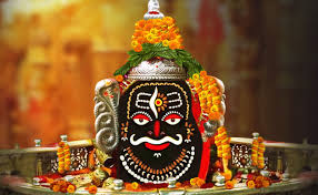 12 JYOTIRLINGS IN INDIA4) MAHAKALESHWARPLACE- UJJAIN (MADHYA PRADESH)Mahakaleshwar is known to be dakshinamukhi which means that it is facing the south. This is a unique feature upheld by the tantric shivnetra tradition to be found only in Mahakaleshwar of 12 Jyotirlingas.