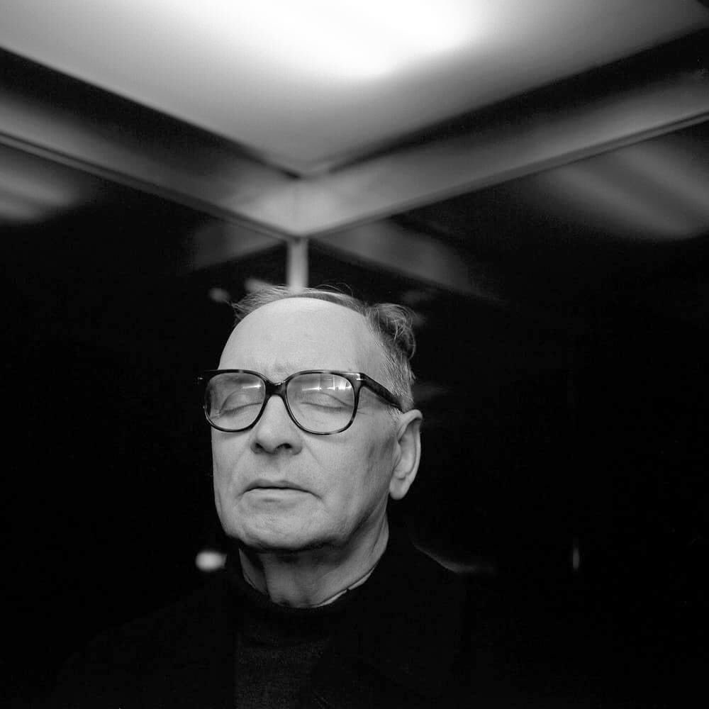 FbDvg's tweet image. Un día triste para para el mundo de la música, cine, ....
D.E.P. #EnnioMoricone