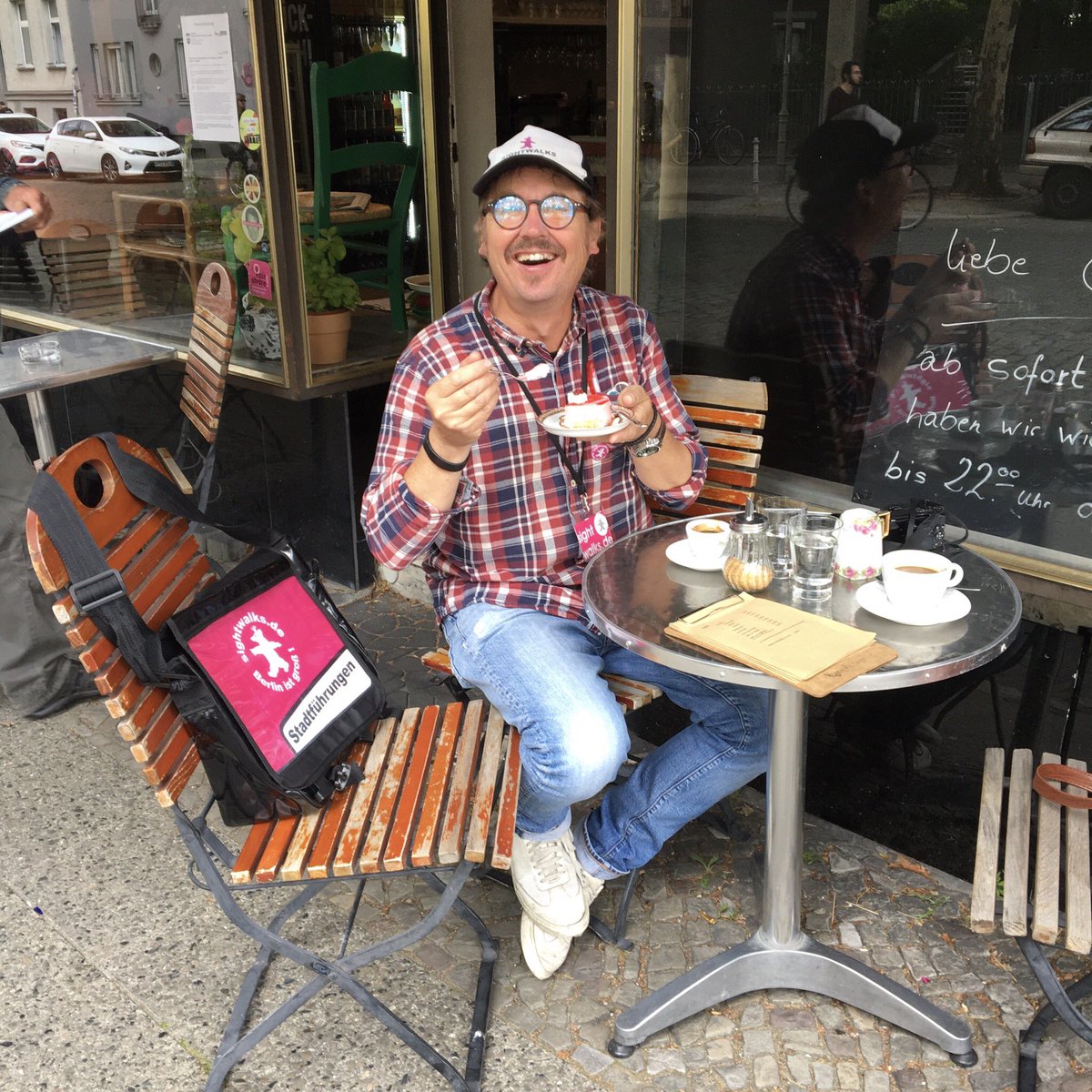 sightwalks's tweet photo. #BrandenburgerTor schon gesehen? Dann lasst uns gemeinsam #Berlin #Kreuzberg entdecken. In kleinen Gruppen und persönlich moderiert. https://t.co/wIb5wKIlzW #Stadtführer #Tourismus #Reisen #event #Urlaub https://t.co/9SWL1VXLiA