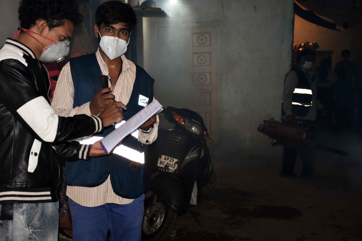 Adv_qurramali's tweet photo. TRSV GHMC Co.ordinator Mir Qurram ALi along with @GHMCOnline  workers  #fogging is done in yakutpura . #mosquito fogger is being used to control viral fevers
@KTRTRS @GelluSrinuTRS @trspartyonline https://t.co/Dut1lcSSbO