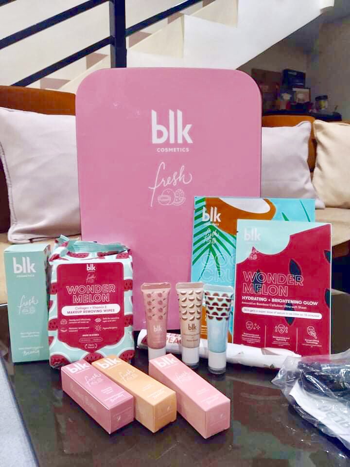 itsMONICAke's tweet photo. βΌοΈ FOR SALE βΌοΈ
BRAND NEW - β¨BLK COSMETICS FRESH BEAUTY FRIDGE SET β¨
ππ» 4,500php ππ»
(Orig Price: 4,999php as seen in the photo from Lazada page)
ππ» Shipping fee will be handled by the buyer.
PM IS THE KEY! ππ» #blkcosmetics #makeupforsale #blklover #annecurtis #forsale https://t.co/YJbKpT915x