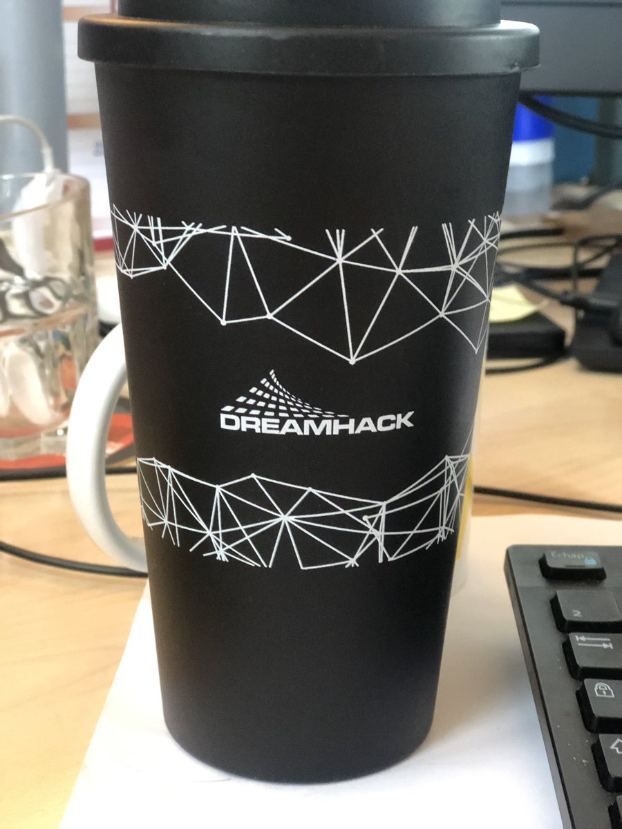 AlbanCossard's tweet photo. En attendant la prochaine édition de la @DreamHackFR 😉 #DHFR #Tours https://t.co/KooYdhJraq