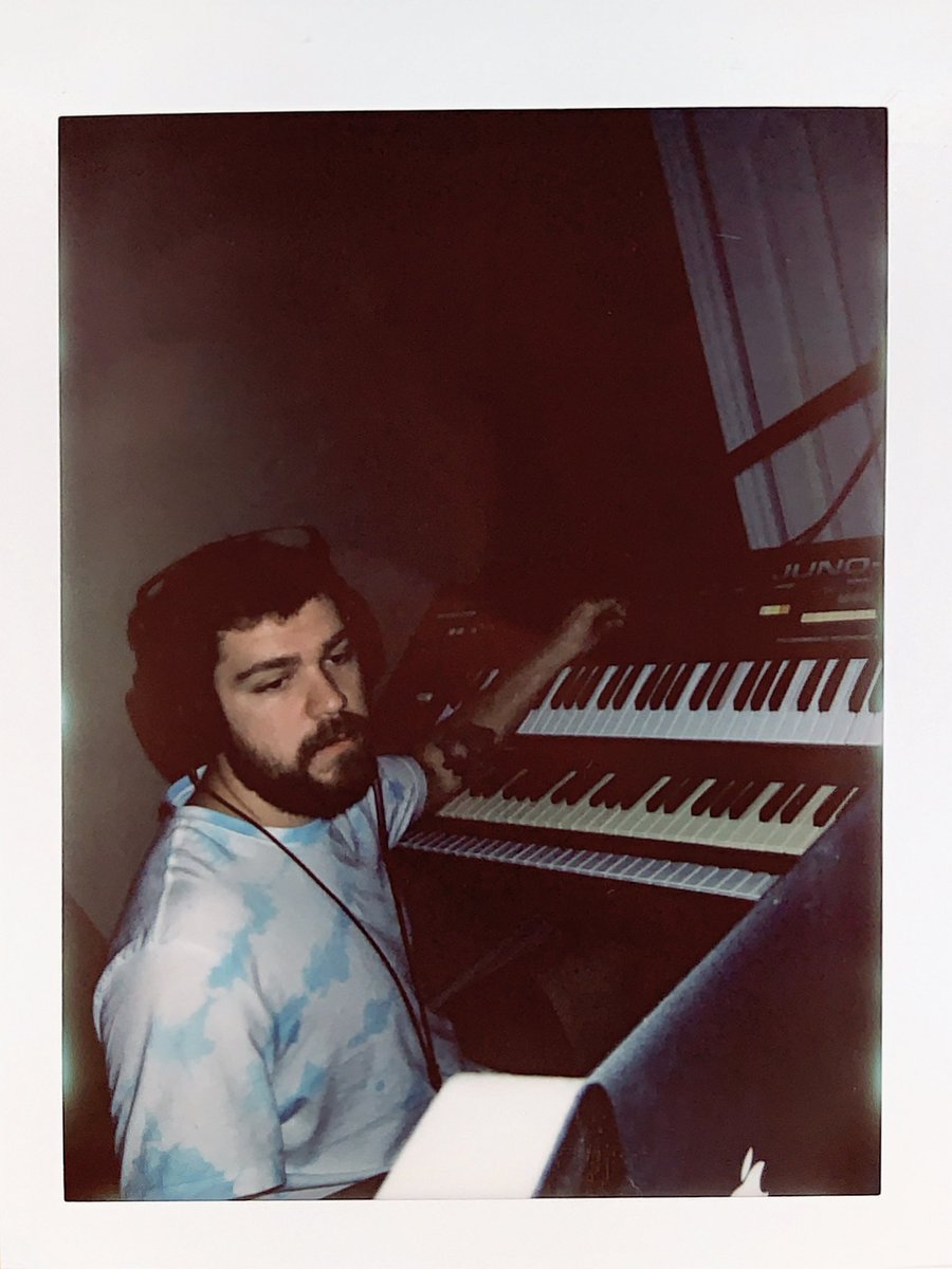 We vanished under the light 🌔