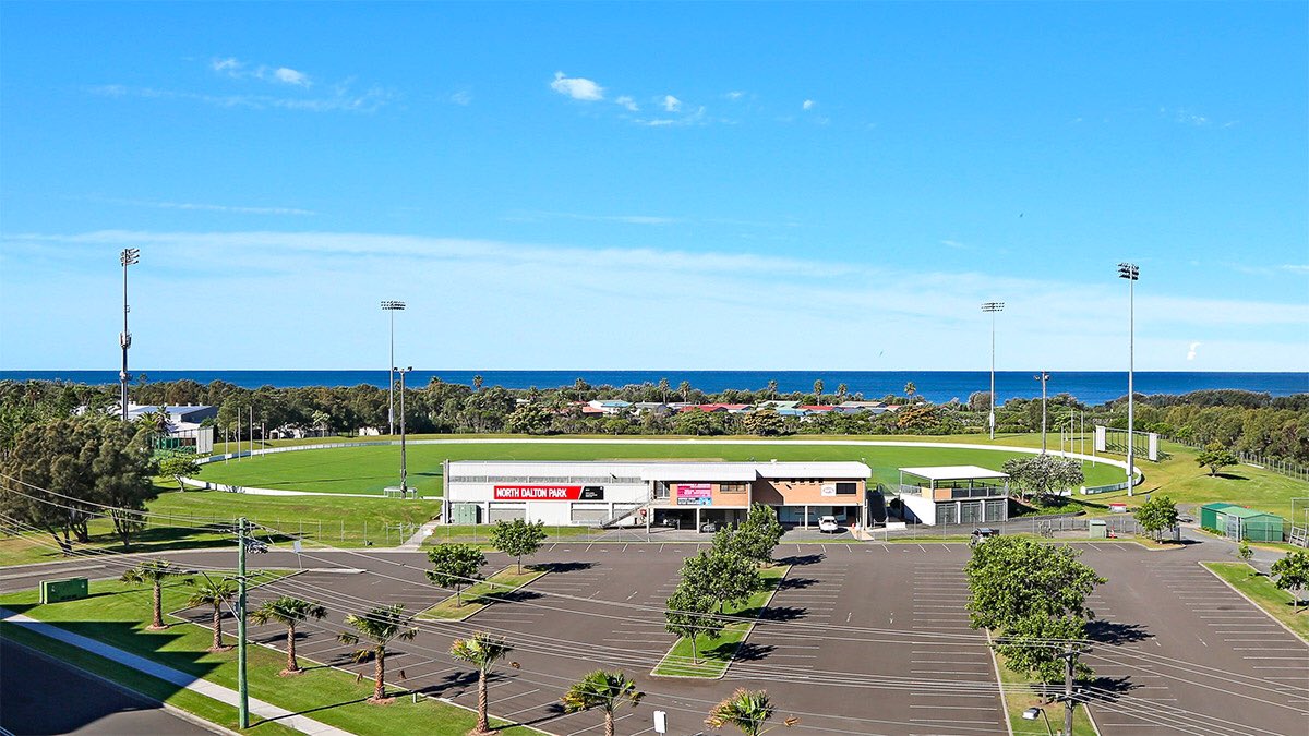 anthonyjbrooks's tweet photo. @GerardWhateley @Robbo_heraldsun spoilt for choice in @Wollongong_City with beautiful beaches, restaurants and sporting facilities for @GoldCoastSUNS @destinationnsw 🏖👌🏼 https://t.co/fkdSKKqWc6