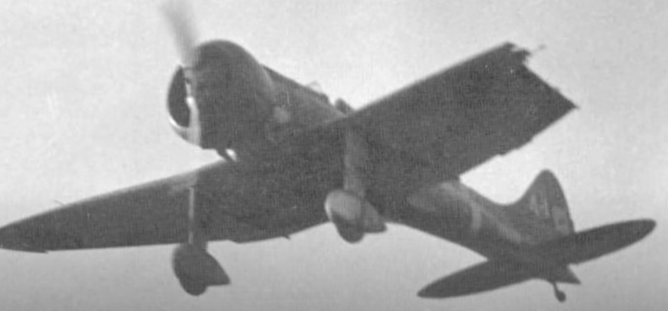 YASL1011 先ほどの片翼のTBFアベンジャー。厳しいですね。 片翼の96艦