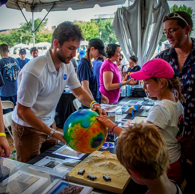 N_SGFoundation's tweet photo. @NASAGoddard interns! Apply to be a John Mathers Nobel Scholar! APPS DUE IN 4 DAYS!
https://t.co/n7Y1itqy1y
πΈ: Jeremy Aucliar, #EarthObservationSciences π student, was a 2019 recipient. #BeLikeJeremy π
#NextGenerationOfExplorers π©πΎβπ #NASASpaceGrant π°οΈ#StudentFunding π https://t.co/8TcZgBQ3wH