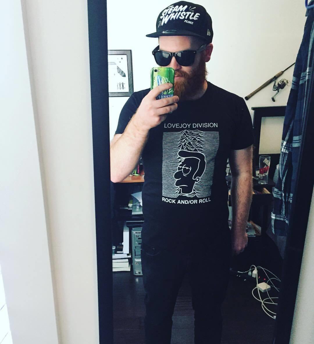 RyanHall1725's tweet photo. @woohootriviaTO @SilverSnailTO The two Simpsons shirts I own. One is like kissing a peanut. The other is great for scaring away baboons. https://t.co/hYSm9r6VJH