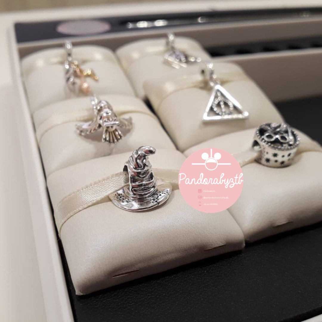 pandorabydee's tweet image. กรี้ดดดด 10 ตลบ สวยไม่ไหว สาวกแฮรี่มาทางนี้เลยยย
❤️pre-order❤️ เจ้าแรกในไอจี 💕
⚜ ของแท้100% บินเองซื้อเองจากShopAUโดยตรง
🚀 Alpha | Ems 60฿
#pandorathai #pandoraxharry #pandorathailand