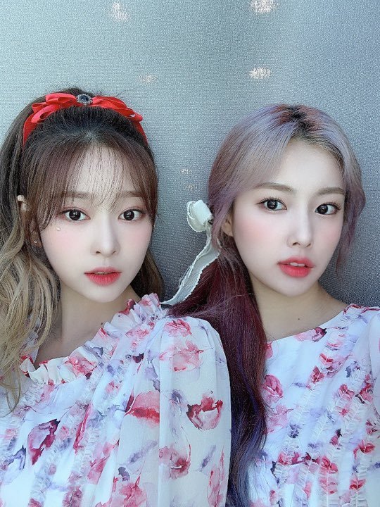 KIMMINJU_TH's tweet photo. 📷ㅣ200706 official_izone Twitter Update

มินจูกับฮเยวอนค่ะ
นี่สินะคะที่เขาเรียกว่าดับเบิ้ลวิชวล 🤍❤

#IZONE #KimMinju #김민주 #キムミンジュ https://t.co/v0Prpfgo9c