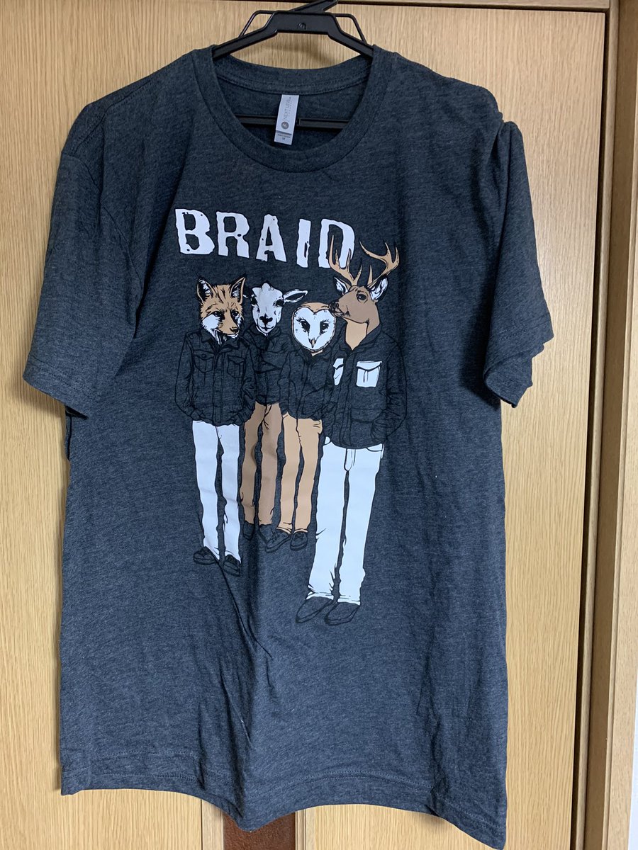 UshiroMM's tweet photo. LIVEAGEのTシャツ祭りで注文したBraidとSTDのTシャツと、Corikyのヴァイナルを受け取りました!
バンドT 何枚あっても 困らない(ウシロ心の俳句)
おまけにCDとステッカーも付いてた!
#LIVEAGE https://t.co/ODkSvHQVTI